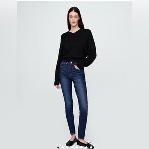 Dark Blue Skinny Jeans-Gap Aways Skinny -  Toujours Svelte- 2L